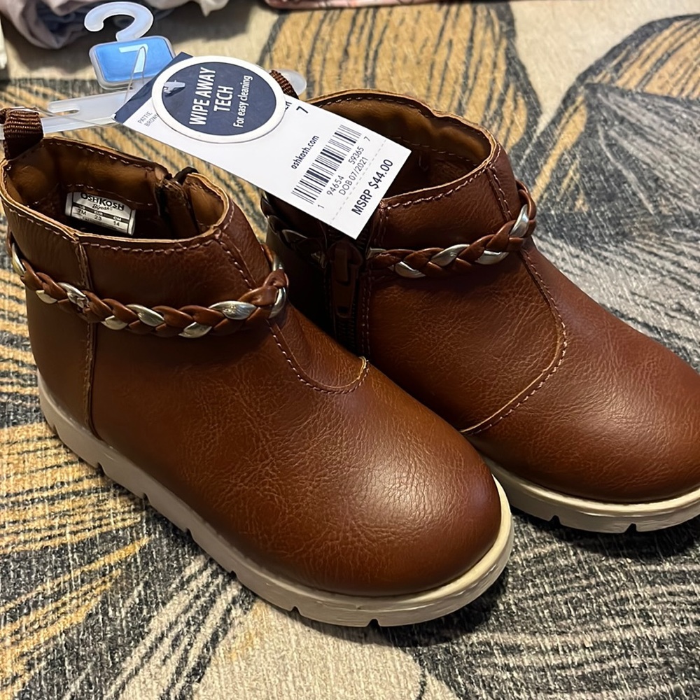 OshKosh B’gosh Toddler Boots